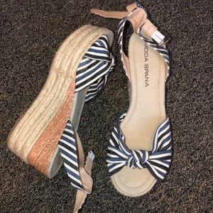 Striped platform sandals